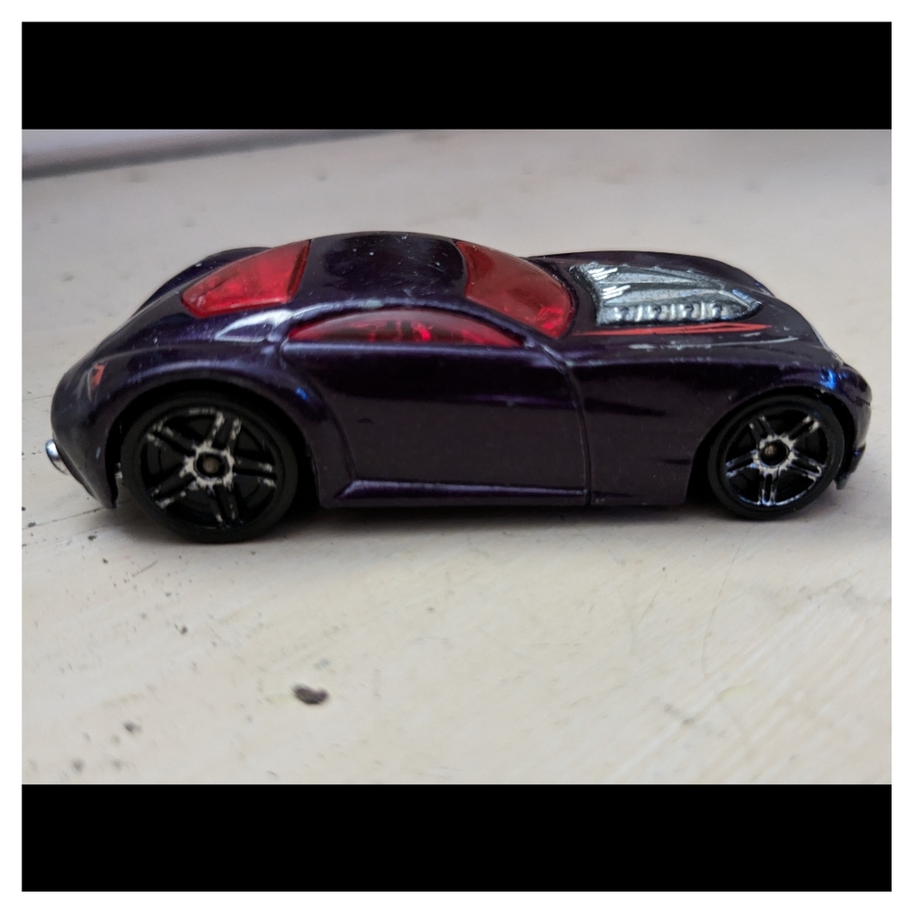 2003 Hot Wheels Sir Ominous Purple 1:64 Diecast Car With Red Windows